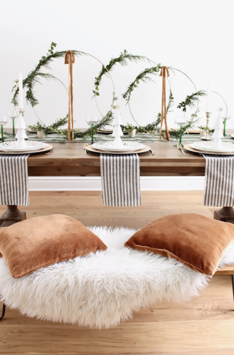 Harlow and Thistle Holiday tablescape
